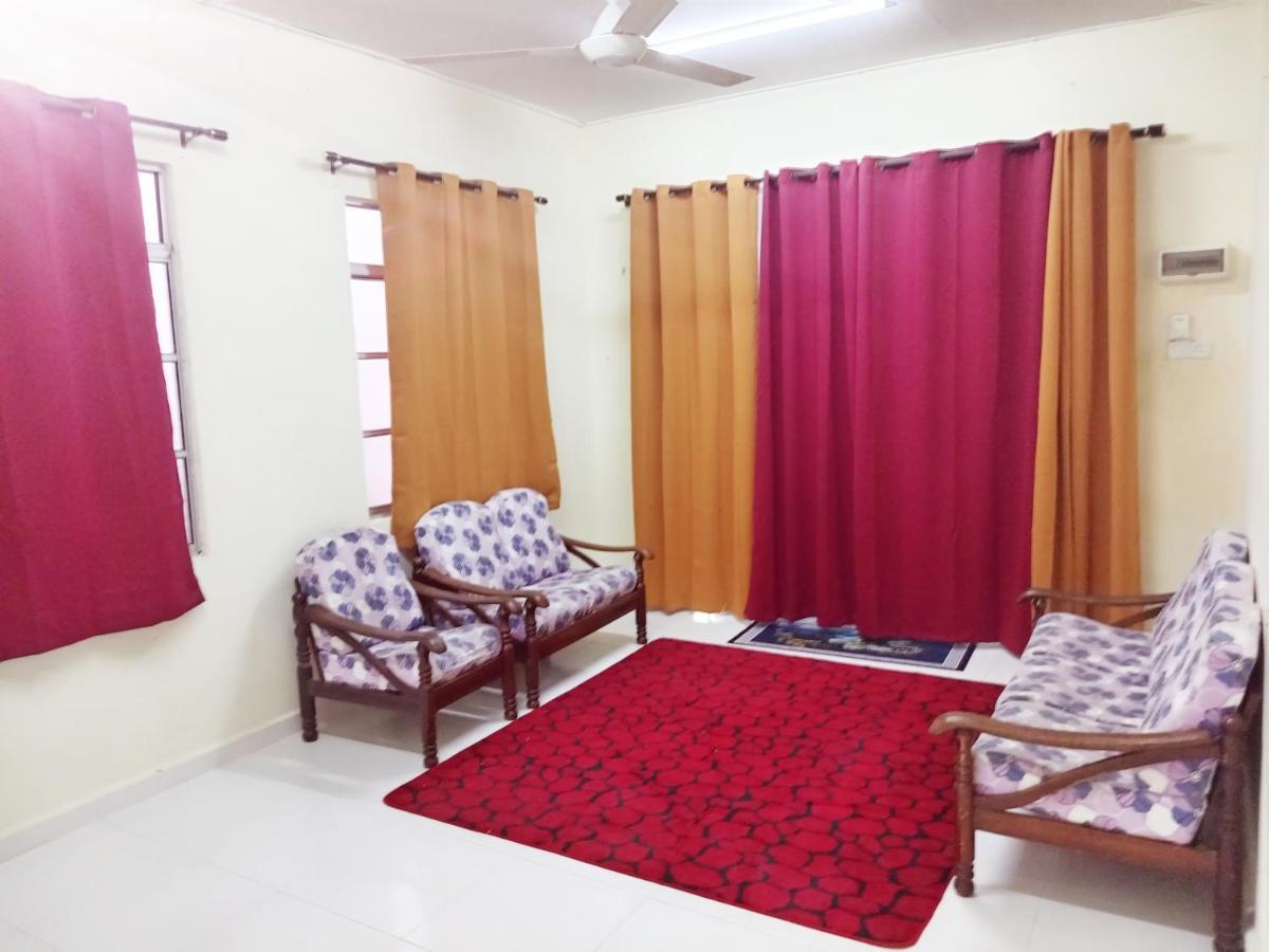 Homestay Wan Z Kuala Terengganu Exterior photo